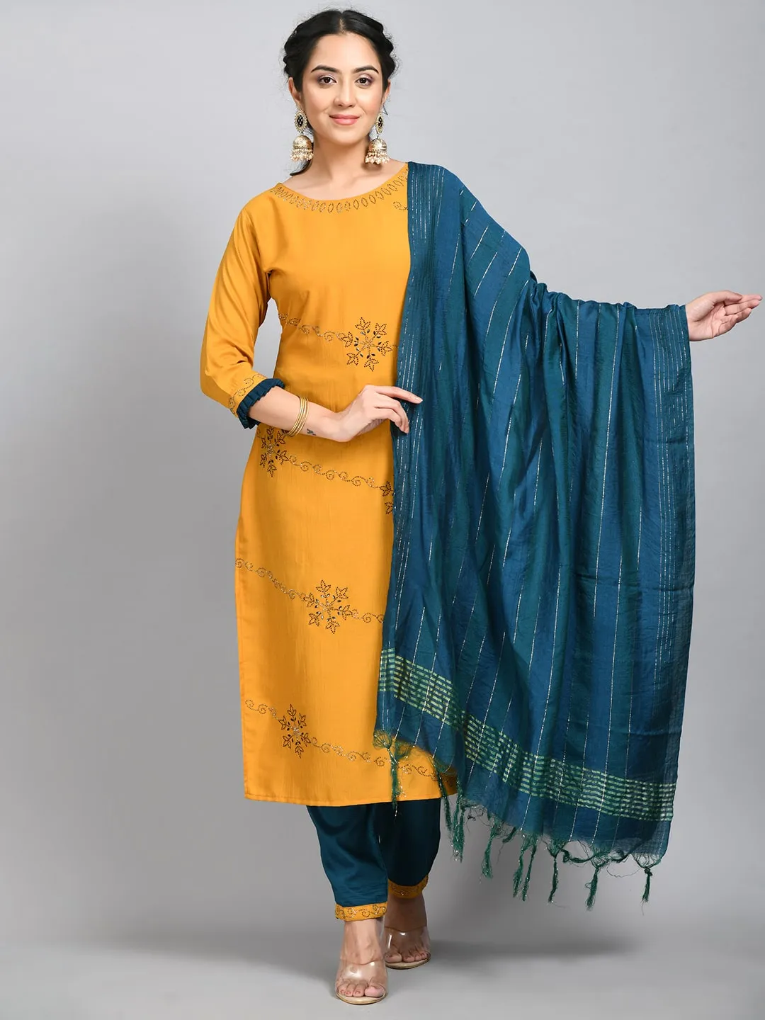 Plus Size Women Yellow Embellished Kurta Pant Set