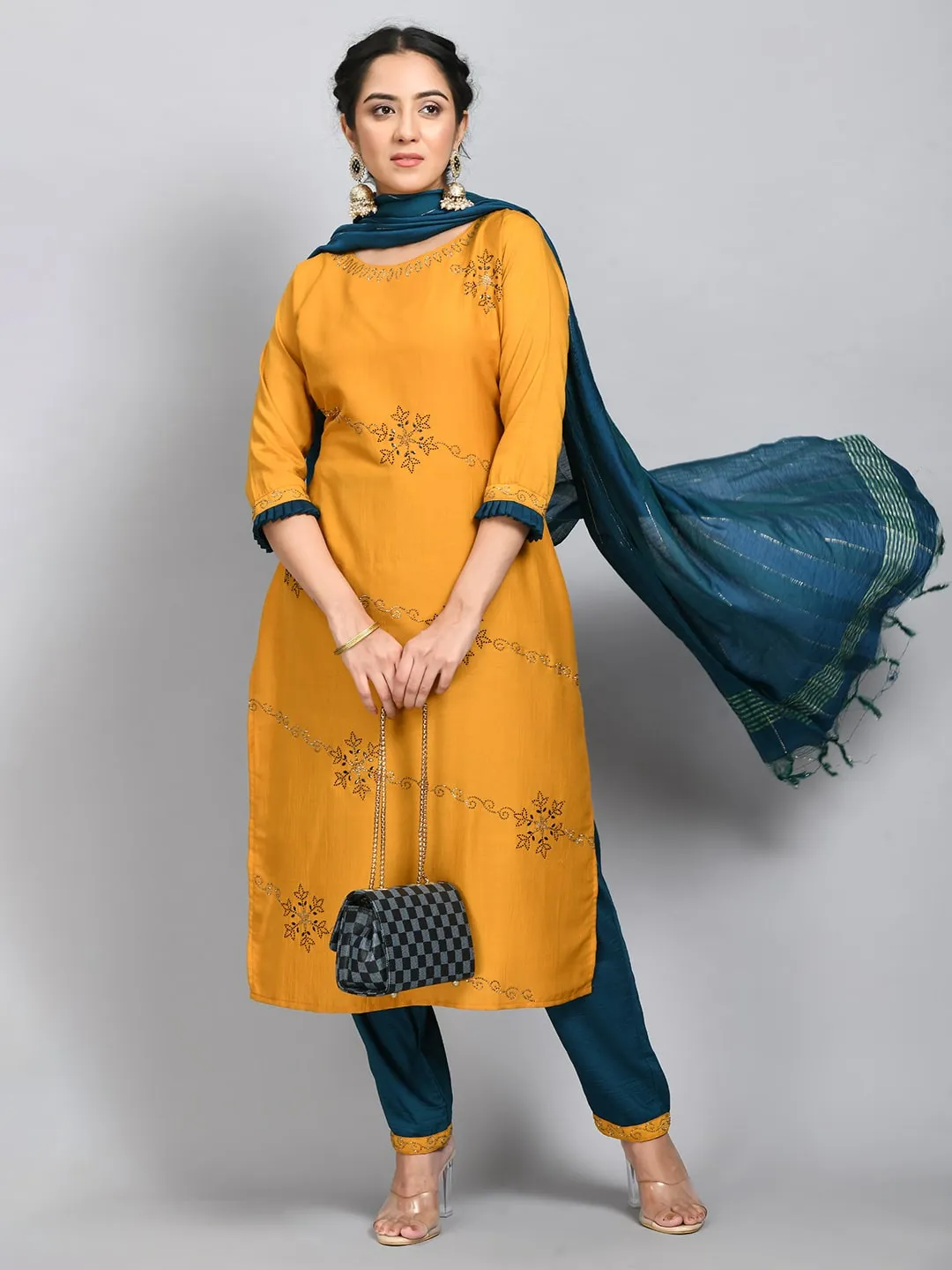 Plus Size Women Yellow Embellished Kurta Pant Set
