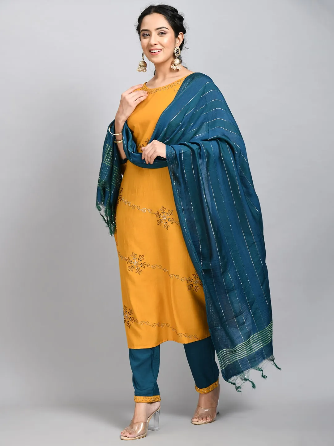 Plus Size Women Yellow Embellished Kurta Pant Set